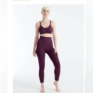 Knix Good To Go Seamless Leggings size medium